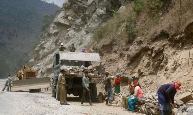 بھارت متنازع سرحدی علاقے پر تعمیرات نہیں کرسکتا، چین