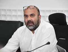 پی ٹی آئی رہنما تیمور سلیم جھگڑا(فائل فوٹو)۔